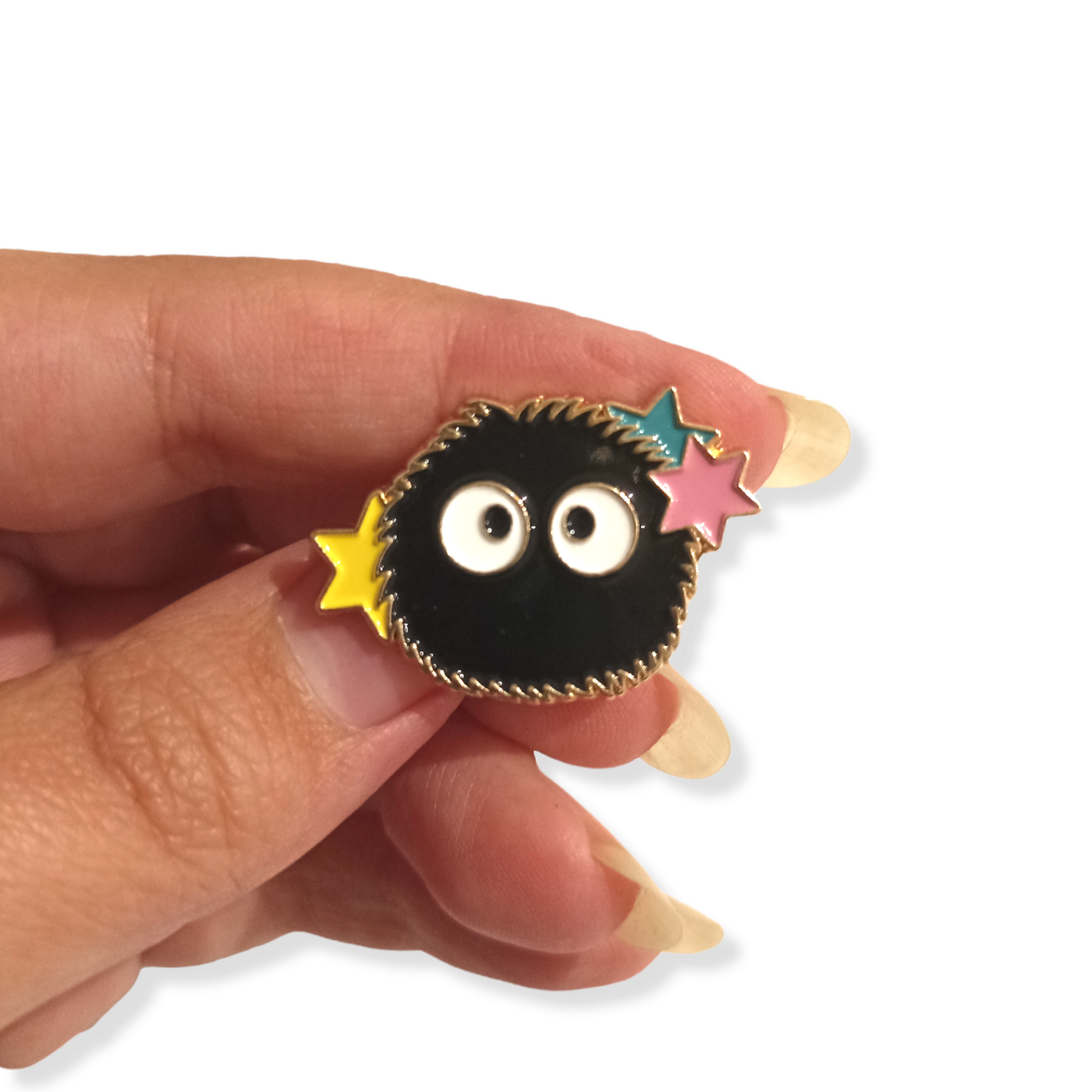 A unique gift for any fans of the Studio Ghibli films, My Neighbor (Neighbour) Totoro and Spirited Away. Pendant Size Roughly 3x2cm. Material: Zinc Alloy