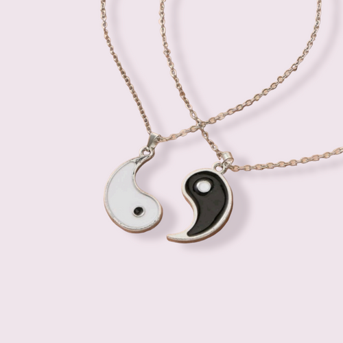 This gorgeous matching set is perfect as a couple or friendship necklace. It represents masculine and feminine energy and the balance in the world. Pendant Size Roughly 1.5x2.5cm. Material: zinc alloy.