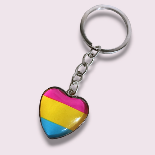 A unique gift for the LGBTQ+ individuals, lets show some pride. Material: Enamel and zinc alloy. Pendant size roughly 2.8cm