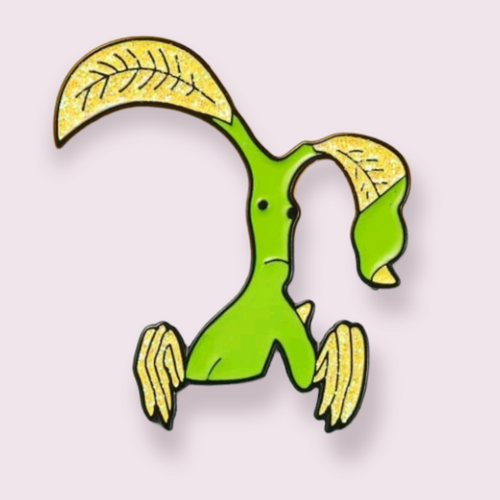 This adorable pin is inspired by Picket the Bowtruckle seen in Fantastic Beasts and Where to Find Them. Pin Size Roughly 3.8x3.3cm. Material: Enamel and zinc alloy 