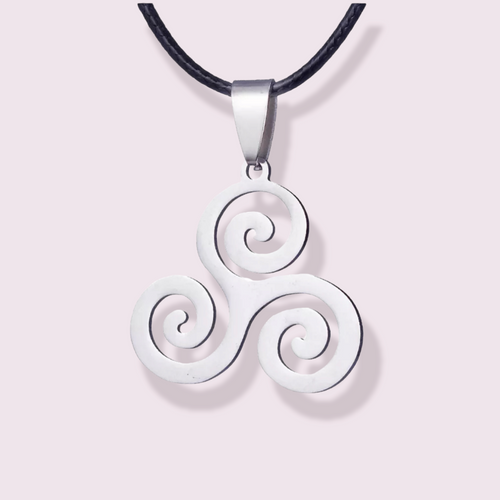 A unique gift for any fans of the hit series, Teen Wold. This piece is inspired by the Celtic Triskele symbol. Pendant Size Roughly 3cm. Material: Zinc Alloy


