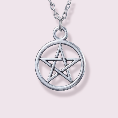 A symbol of protection and a unique gift for those who are drawn to witchcraft and spirituality. Pendant Size Roughly 2cm. Material: zinc alloy